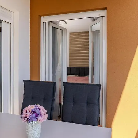 Apartment La E Bella Zadar