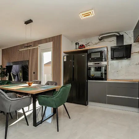 Apartment La E Bella Zadar