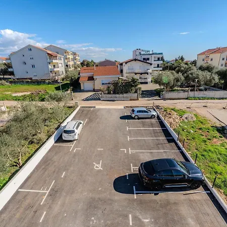 Apartment La E Bella