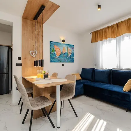 Apartment La E Bella *