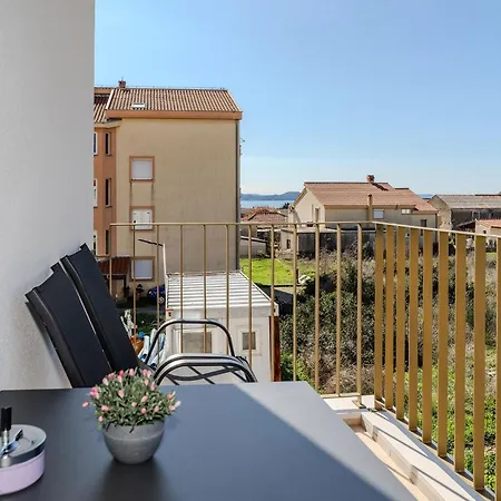 Apartment La E Bella *
